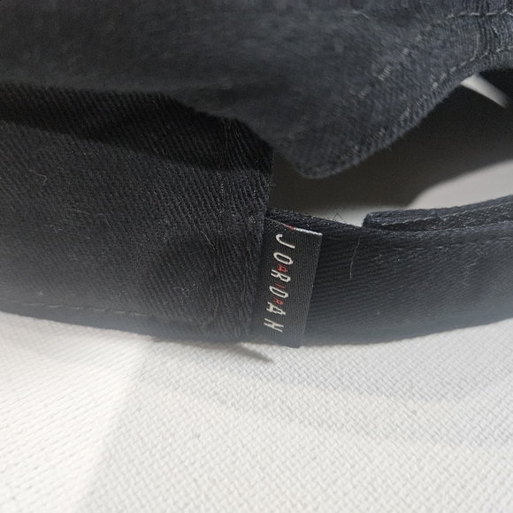 Air Jordan Youth Hat Cap Black Red Jumpman Logo Nike Official Gear Adjustable - Picture 6 of 8